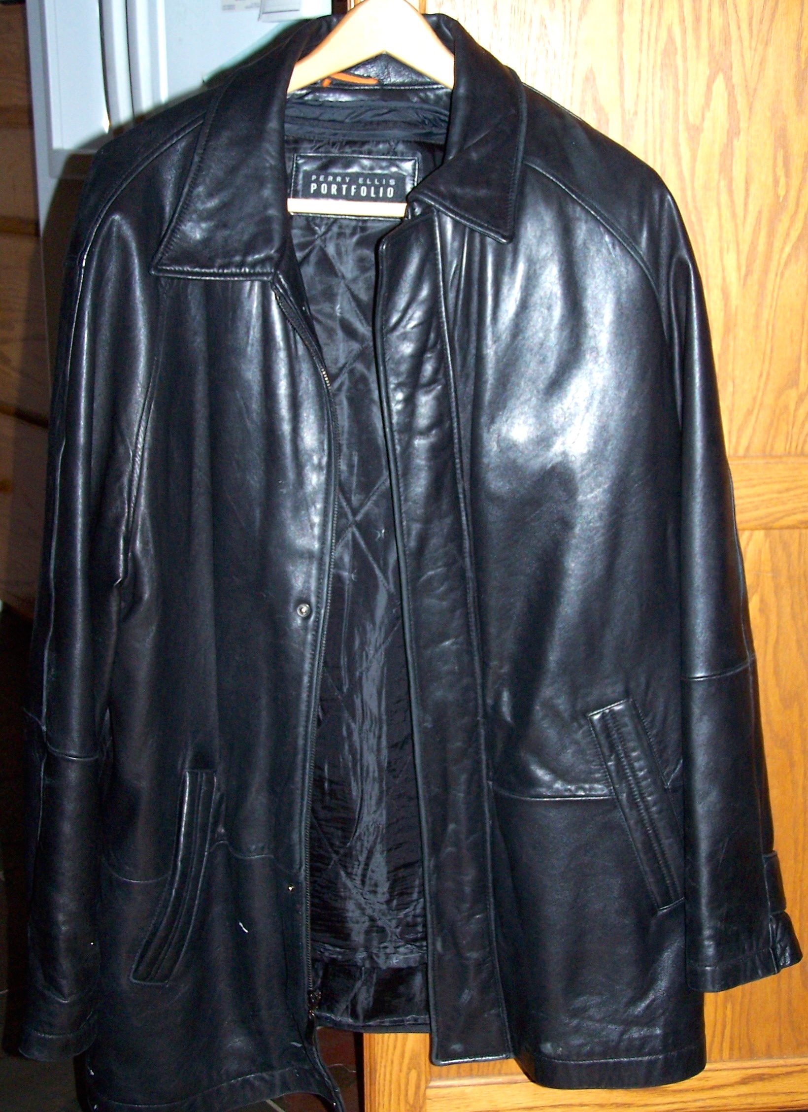 Name:  Leather Jacket 001.jpg
Views: 1604
Size:  1.10 MB