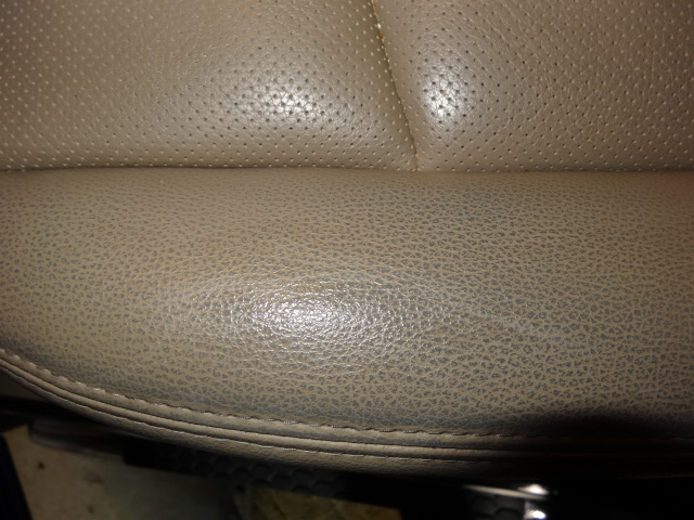 Name:  Stain on Seats 003.jpg
Views: 314
Size:  182.2 KB